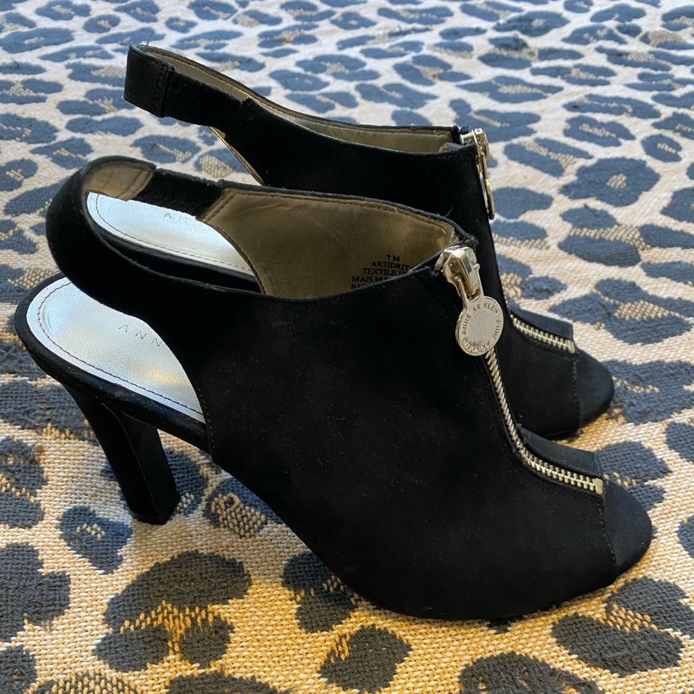 Anne Klein iFlex Heels